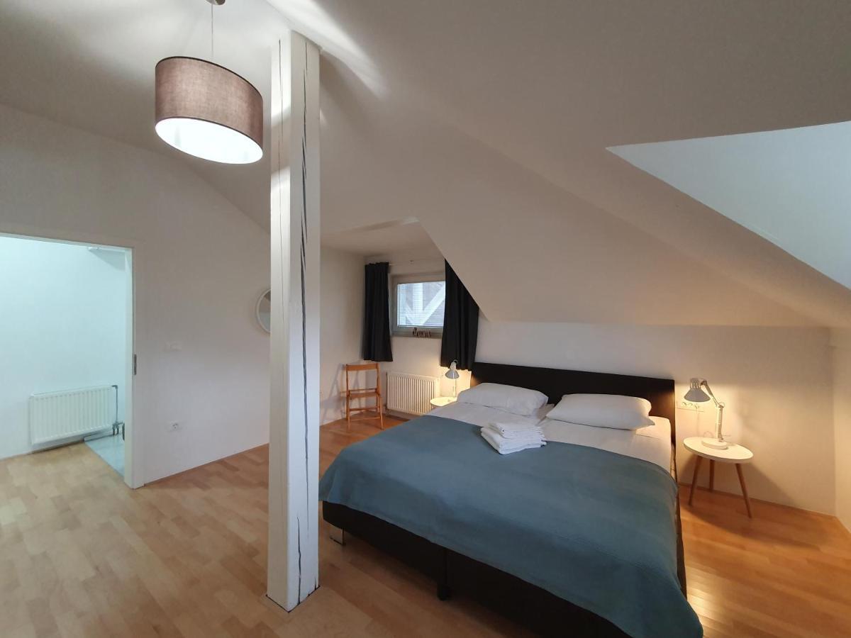 Charming Apartment Mila In Privat House With Free Parking 류블랴나 외부 사진