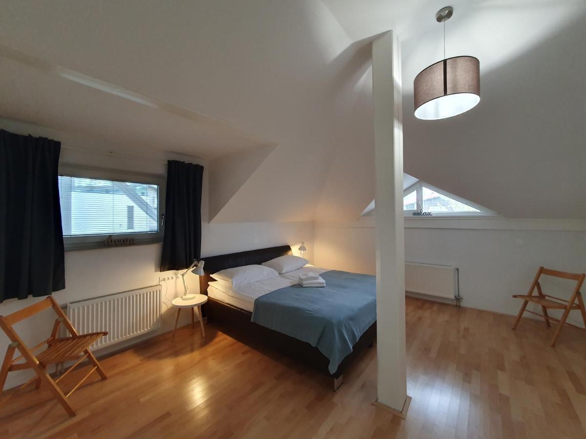 Charming Apartment Mila In Privat House With Free Parking 류블랴나 외부 사진
