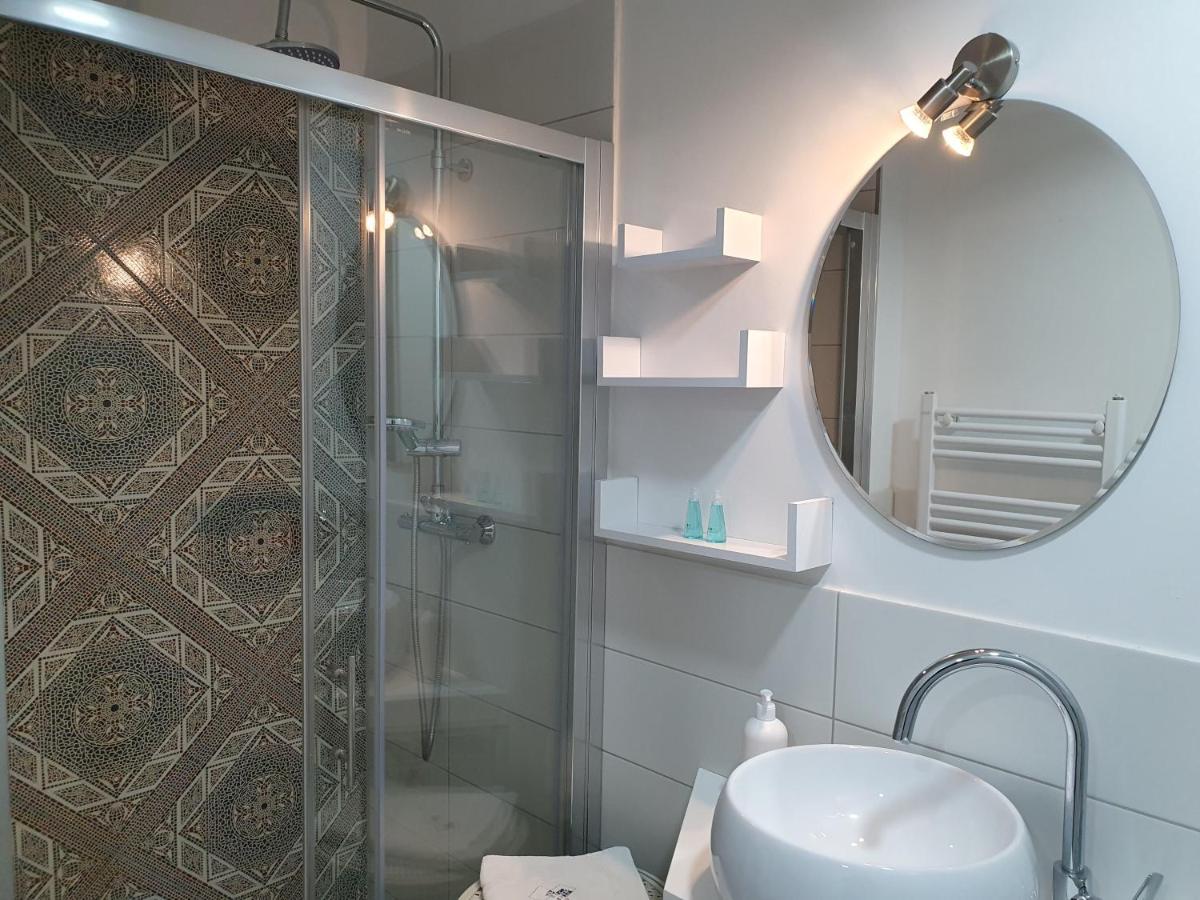 Charming Apartment Mila In Privat House With Free Parking 류블랴나 외부 사진